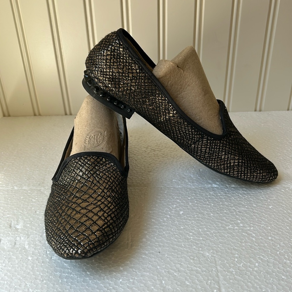 Sam & Libby womens slip on flats Gold Metallic & Black w stud heels shoes size 7